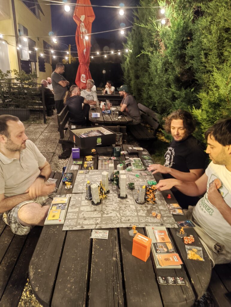 Serata di gioco all'aperto con i soci di Forgotten Heroes